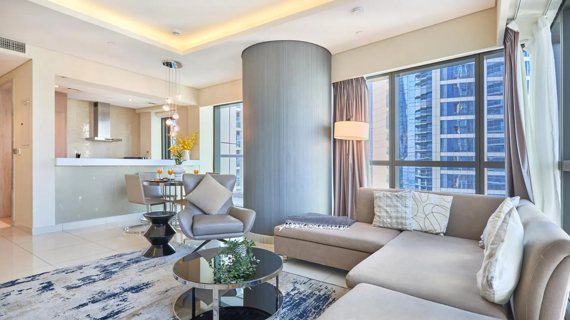 Spacious 2 Bedroom Apartment In Damac Towers By Paramount Dubai With Pool Gym Free Parking Sleeps 4 By Stayfinity 0*,