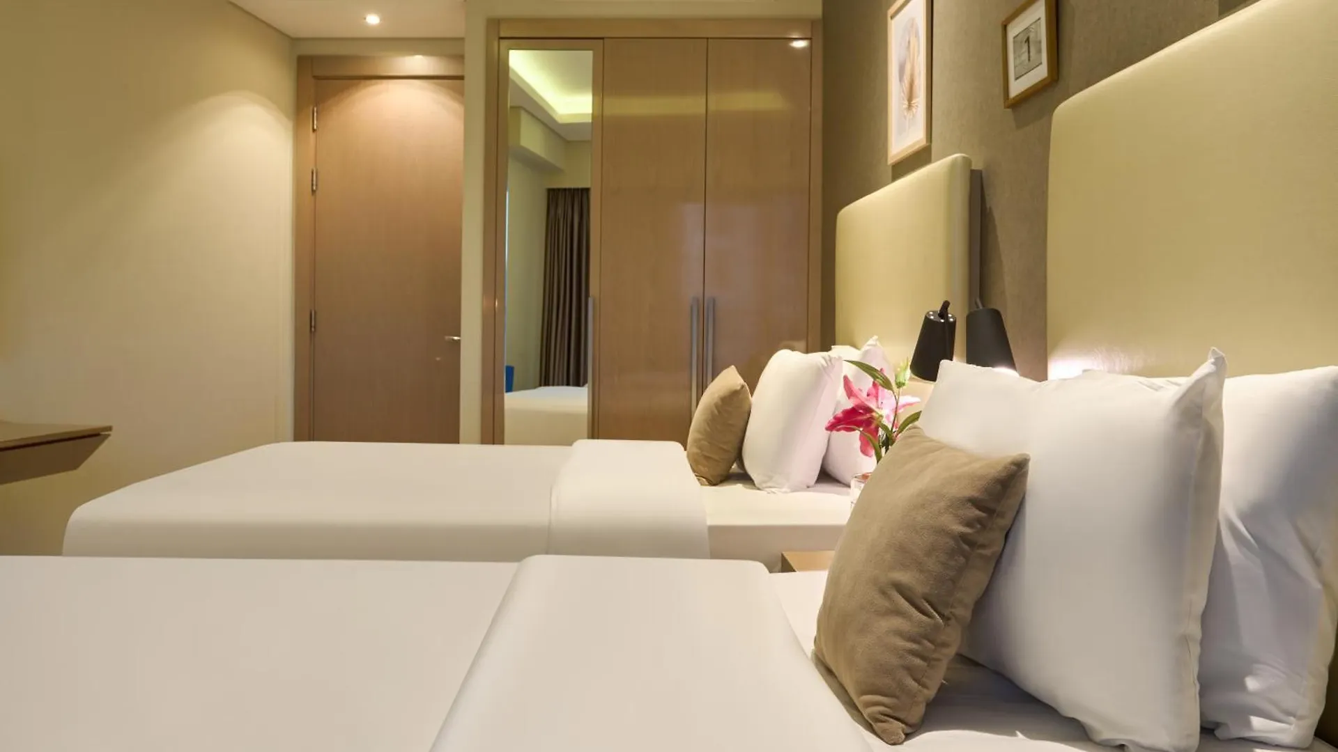 Spacious 2 Bedroom Apartment In Damac Towers By Paramount Dubai With Pool Gym Free Parking Sleeps 4 By Stayfinity