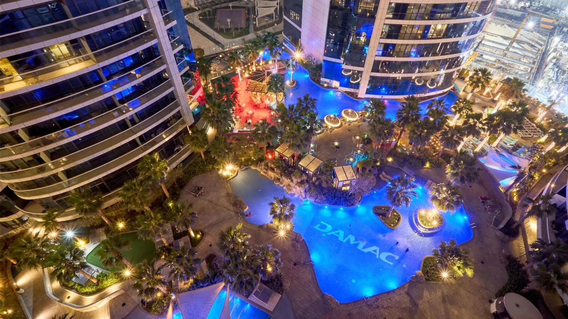 Spacious 2 Bedroom Apartment In Damac Towers By Paramount Dubai With Pool Gym Free Parking Sleeps 4 By Stayfinity 0*,